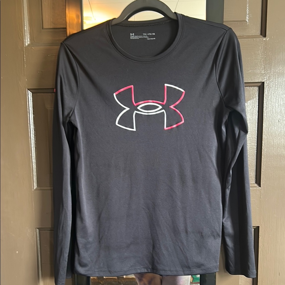 Under Armour Long Sleeve; youth large